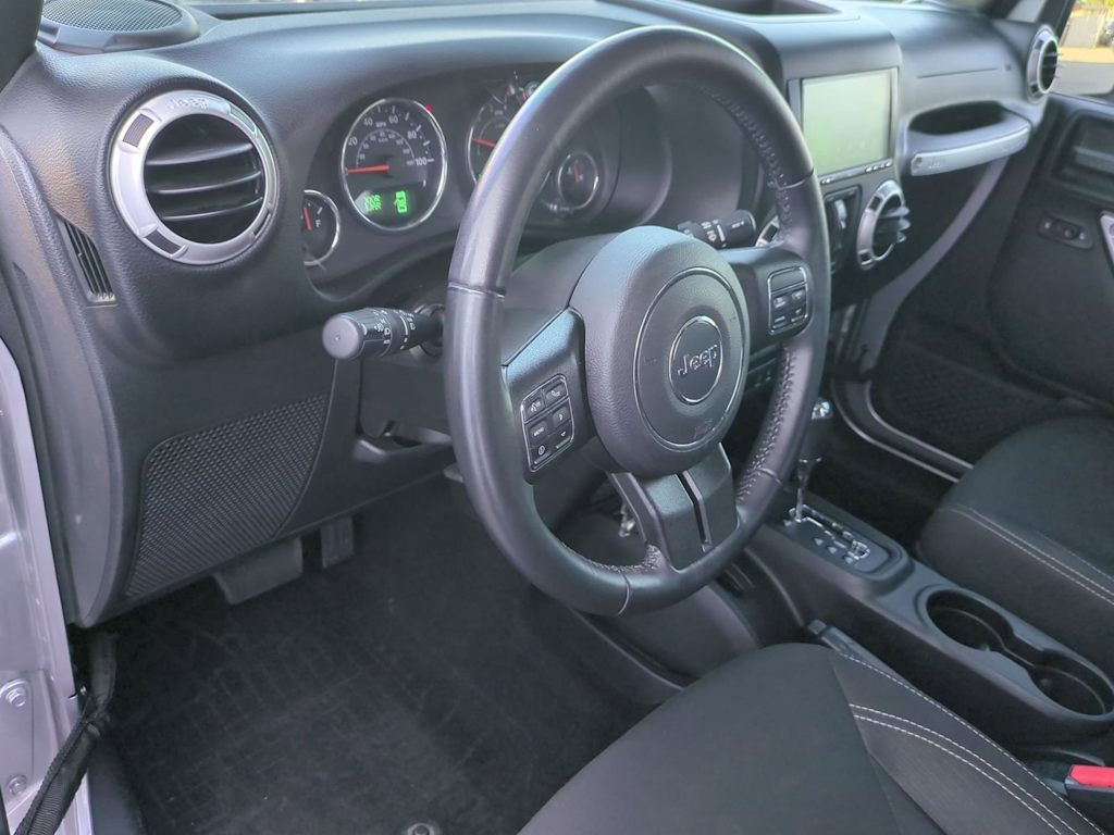 Thumbnail: 2017 Jeep Wrangler - 2