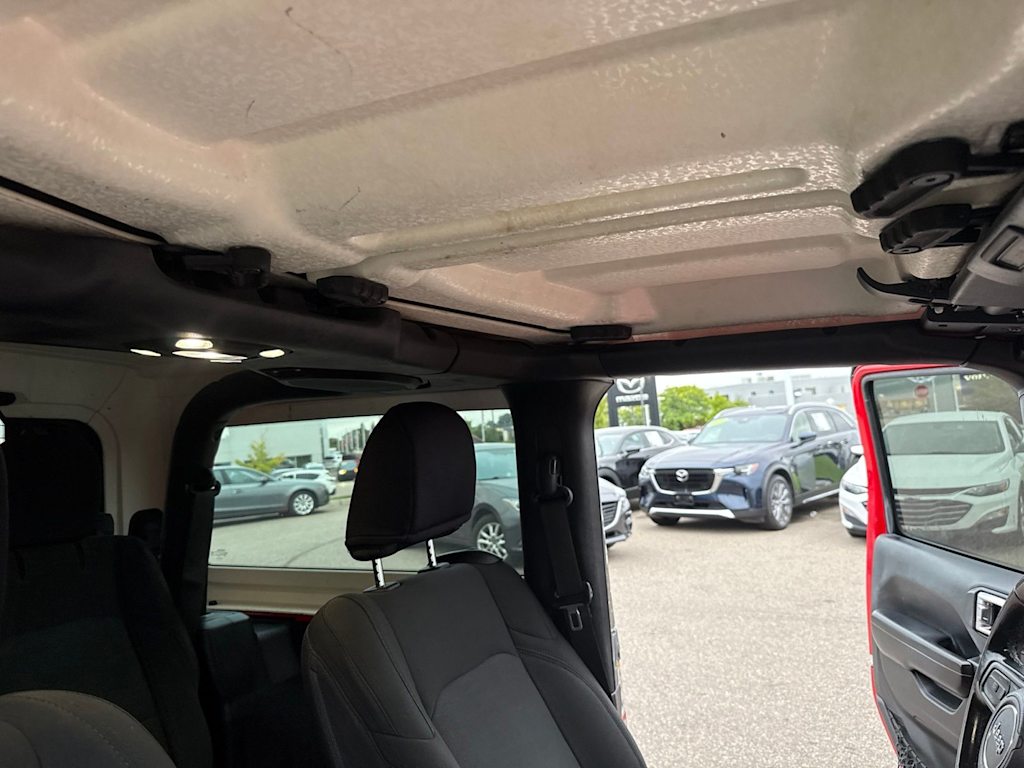 Thumbnail: 2019 Jeep Wrangler - 23