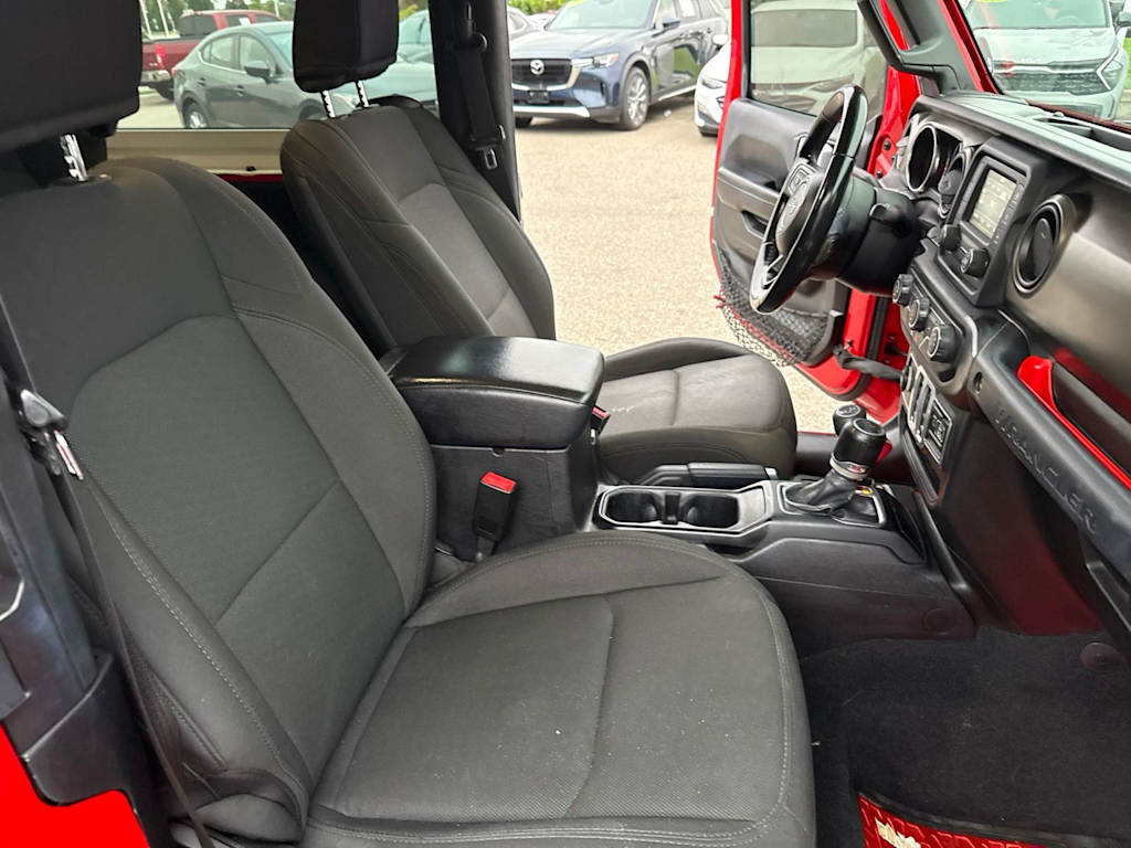 Thumbnail: 2019 Jeep Wrangler - 9