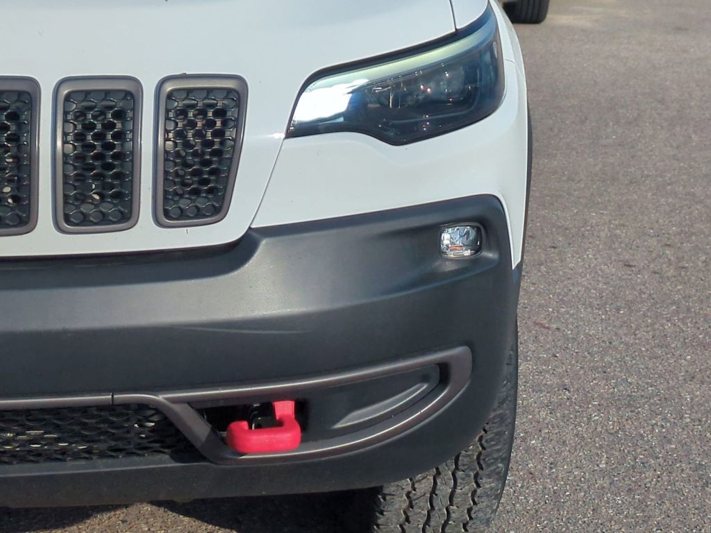 Thumbnail: 2019 Jeep Cherokee - 23