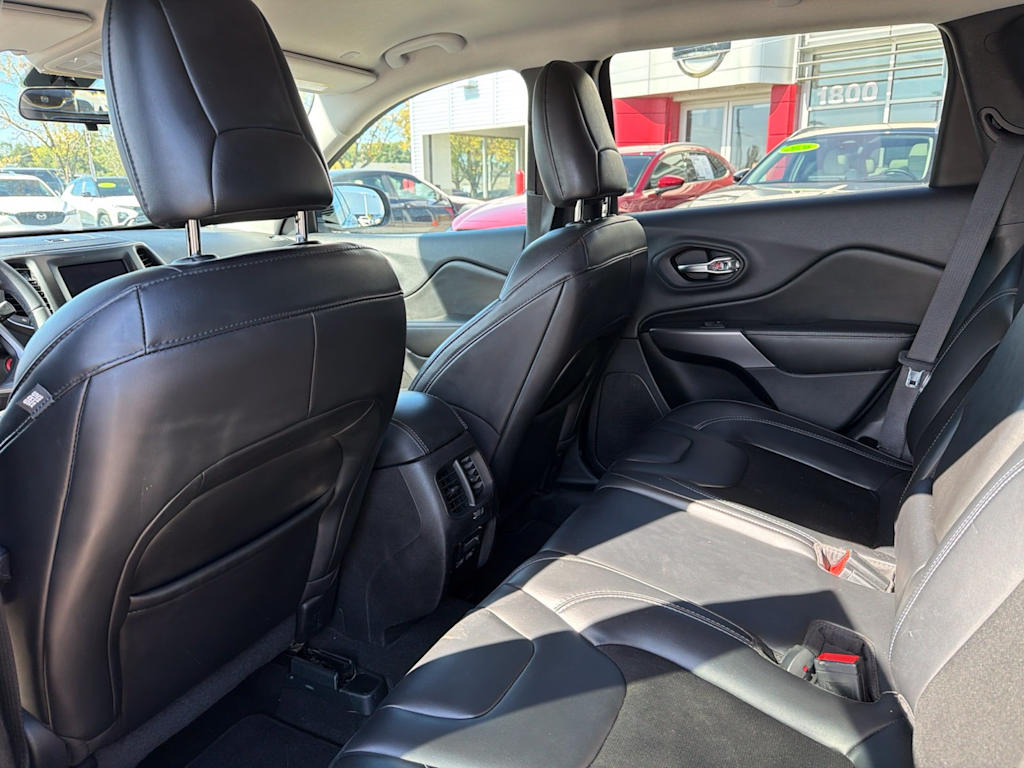 Thumbnail: 2020 Jeep Cherokee - 10
