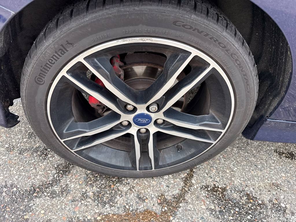 Thumbnail: 2016 Ford Focus - 20