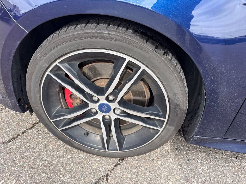 Thumbnail: 2016 Ford Focus - 8