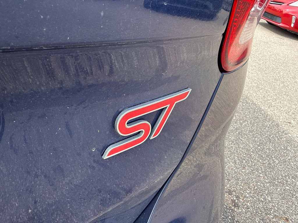 Thumbnail: 2016 Ford Focus - 7