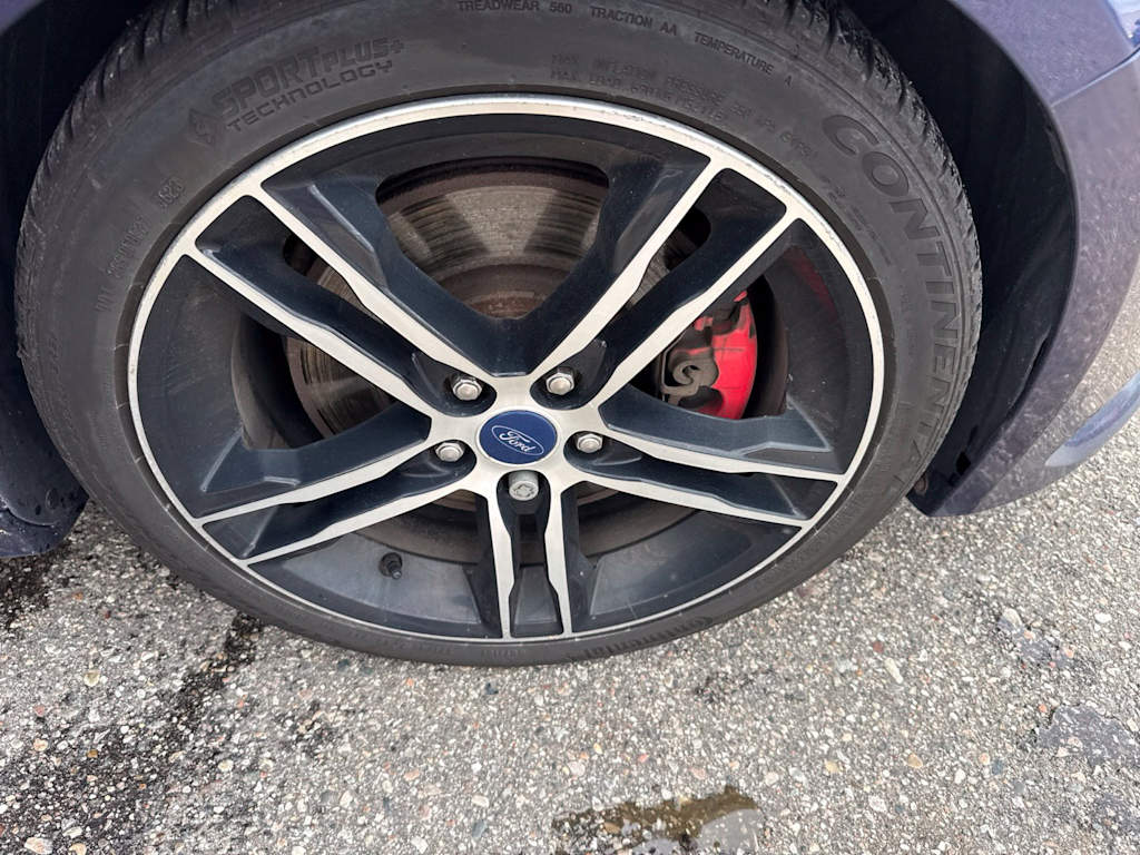 Thumbnail: 2016 Ford Focus - 21