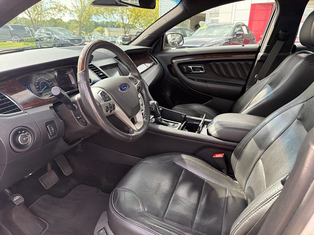 Thumbnail: 2018 Ford Taurus - 8