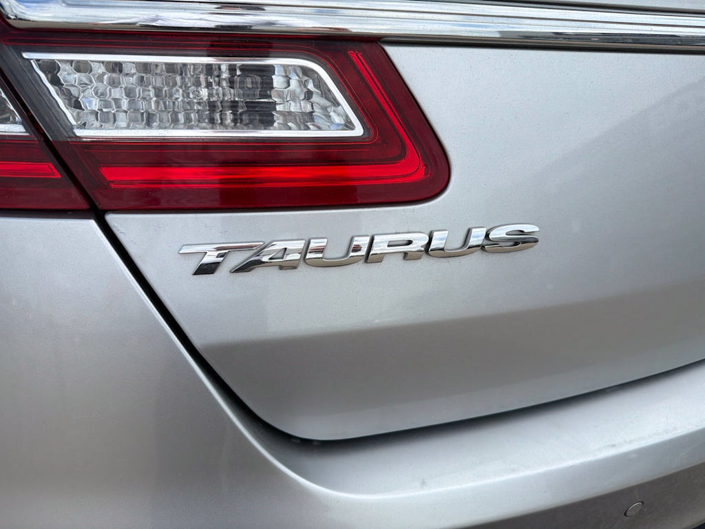 Thumbnail: 2018 Ford Taurus - 6