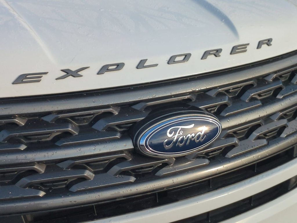 Thumbnail: 2018 Ford Explorer - 24