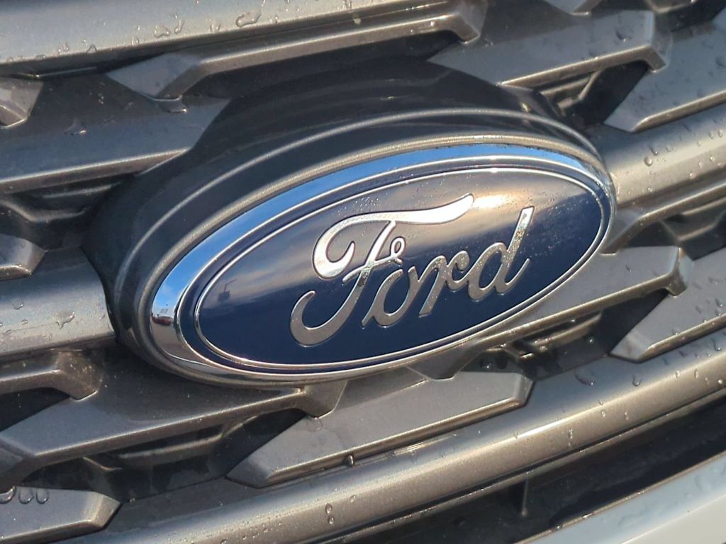 Thumbnail: 2018 Ford Explorer - 7