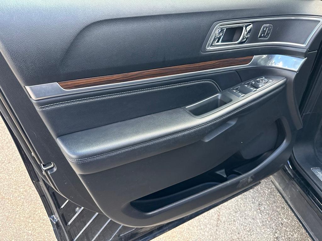Thumbnail: 2017 Ford Explorer - 20
