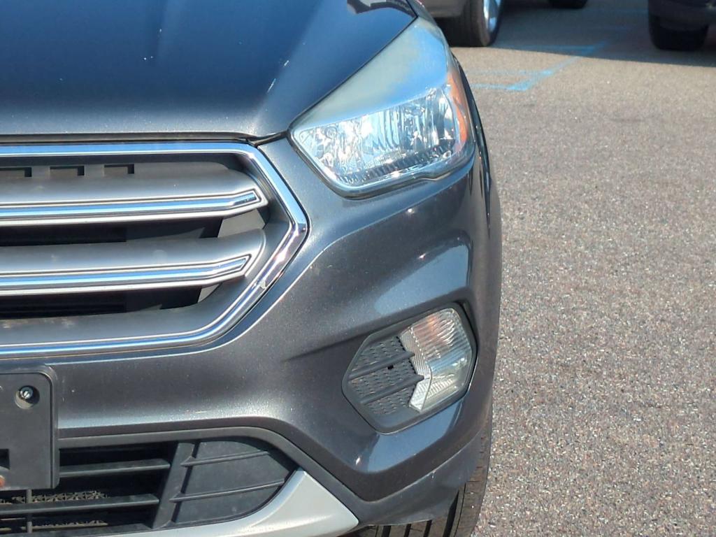 Thumbnail: 2017 Ford Escape - 23