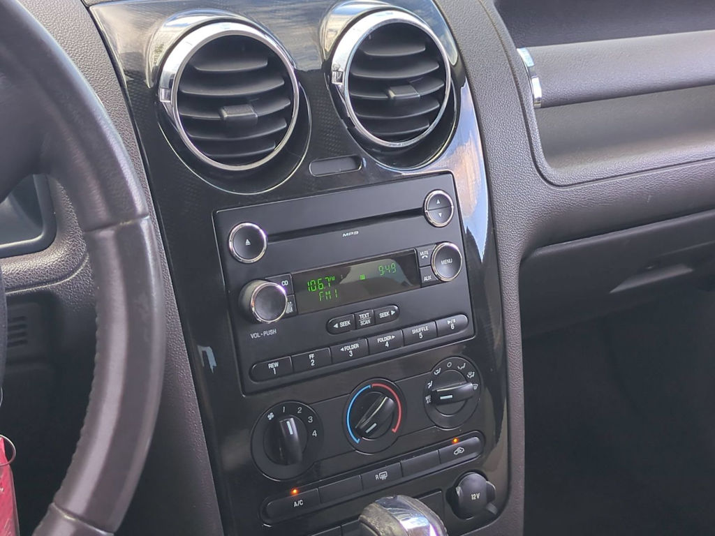 Thumbnail: 2008 Ford Taurus X - 14