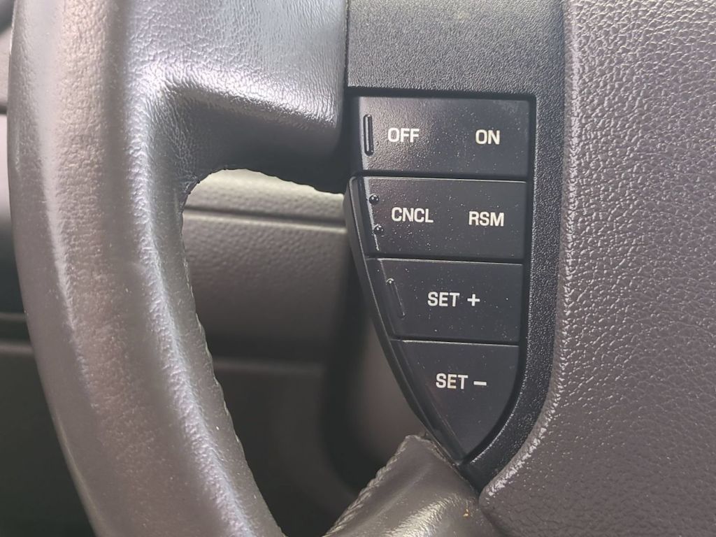 Thumbnail: 2008 Ford Taurus X - 29