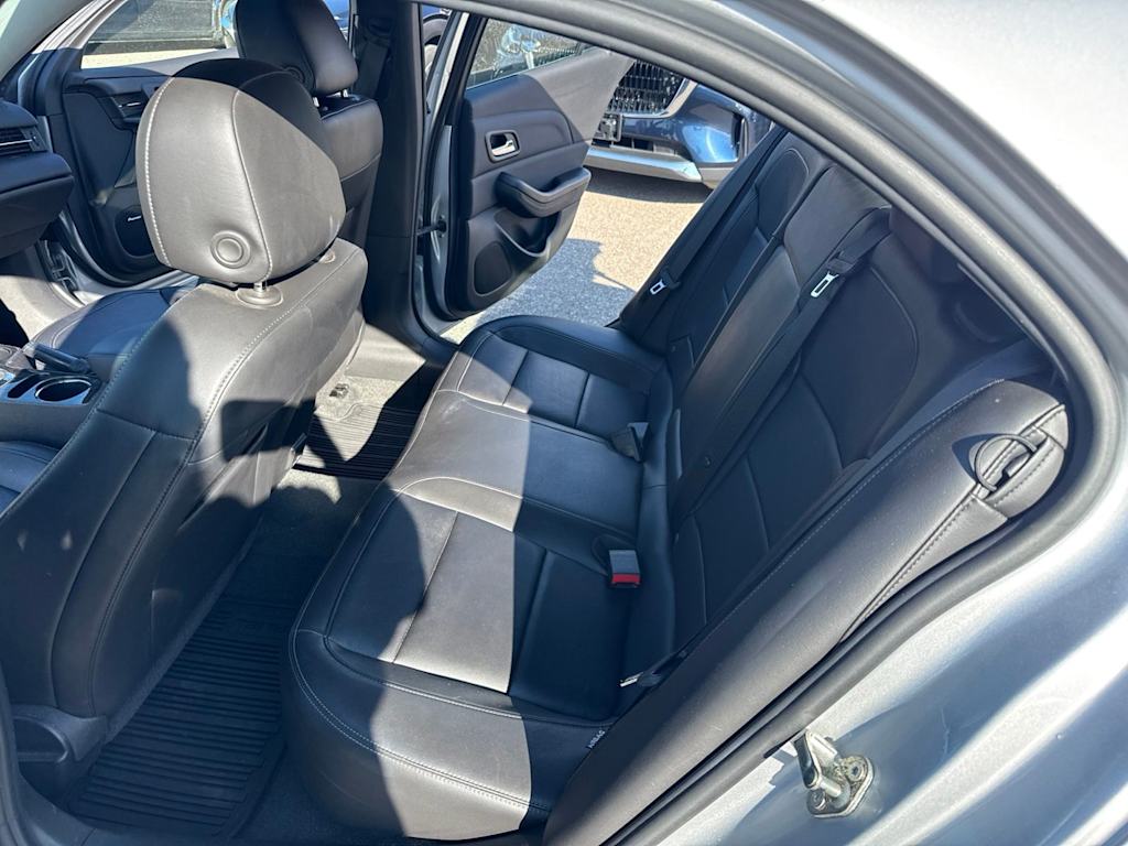 Thumbnail: 2014 Chevrolet Malibu - 11