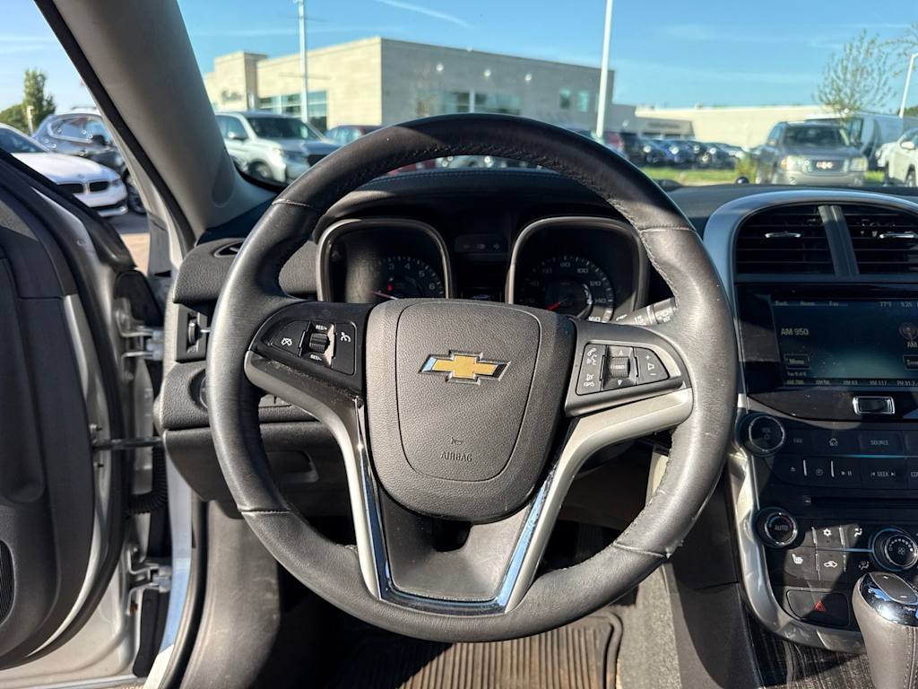 Thumbnail: 2014 Chevrolet Malibu - 8