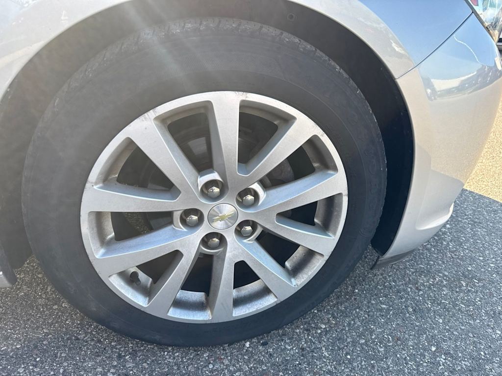 Thumbnail: 2014 Chevrolet Malibu - 19