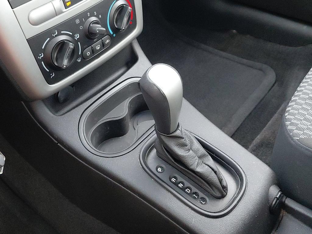 Thumbnail: 2010 Chevrolet Cobalt - 32