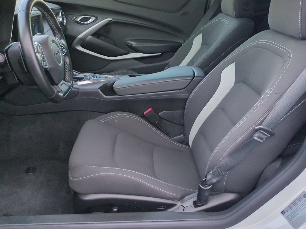 Thumbnail: 2018 Chevrolet Camaro - 10