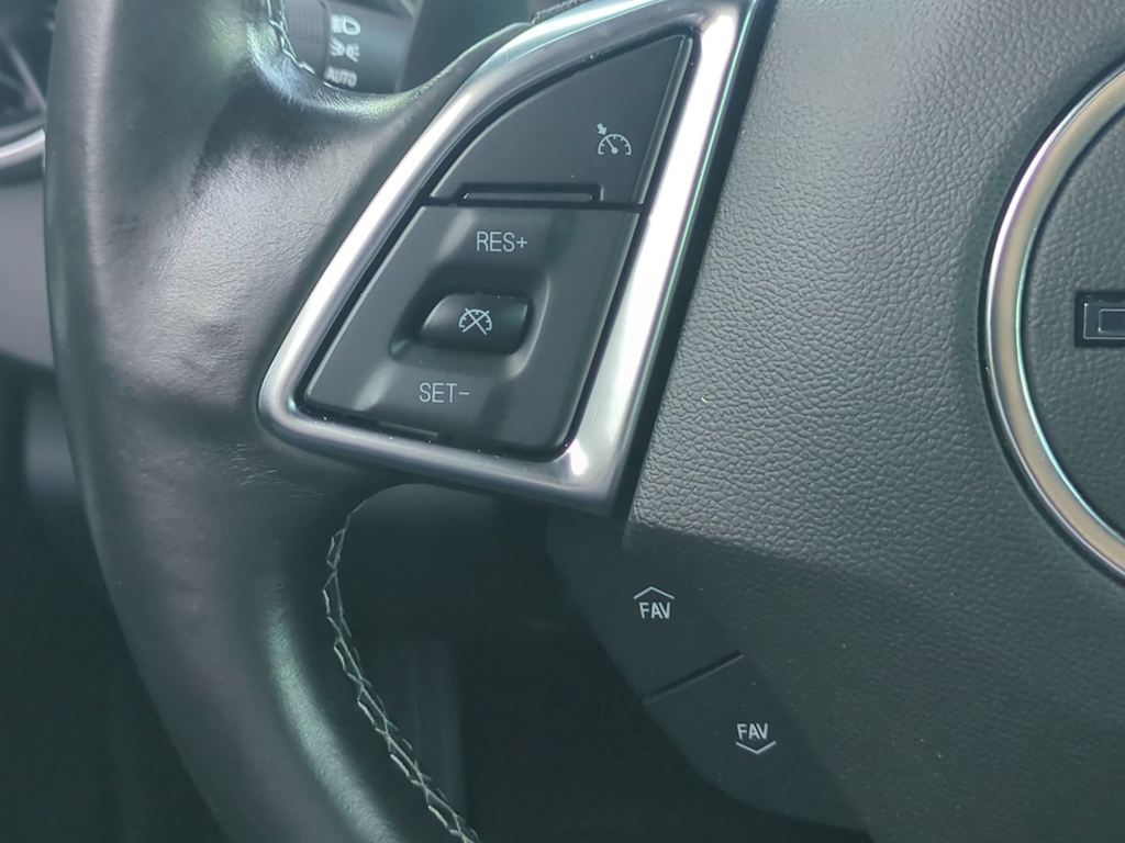 Thumbnail: 2018 Chevrolet Camaro - 28