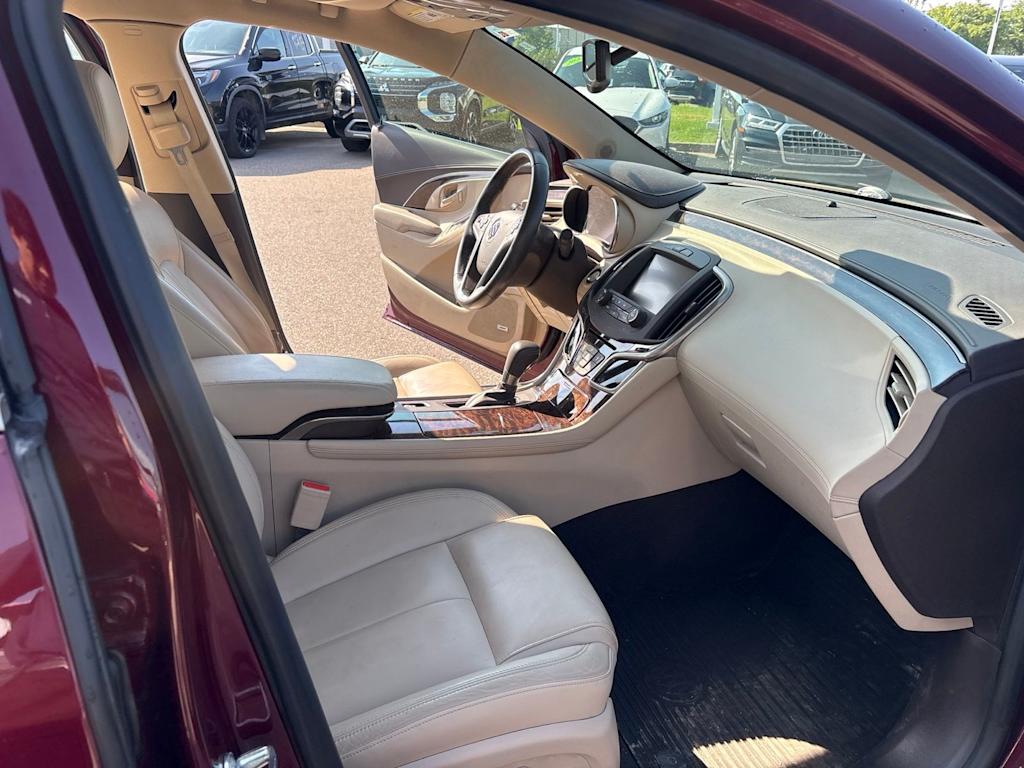 Thumbnail: 2016 Buick LaCrosse - 9