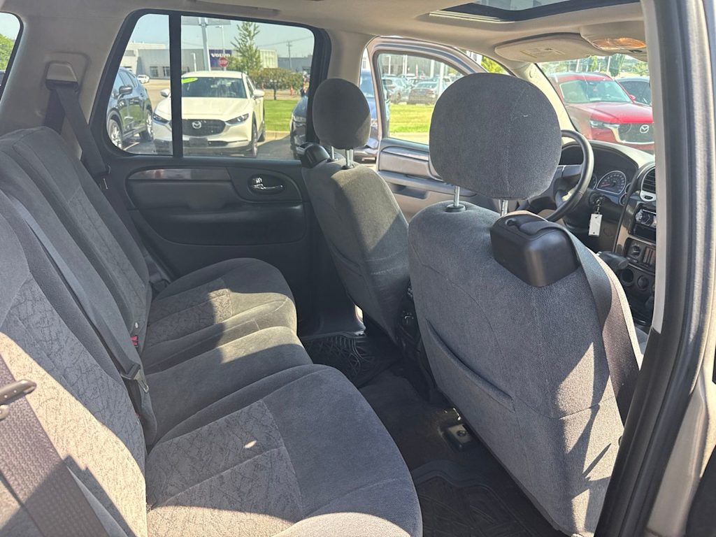 Thumbnail: 2006 GMC Envoy - 23