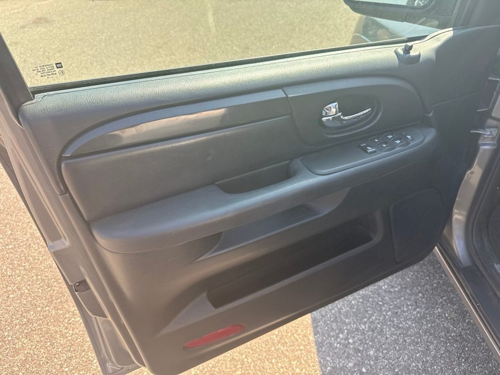 Thumbnail: 2006 GMC Envoy - 19