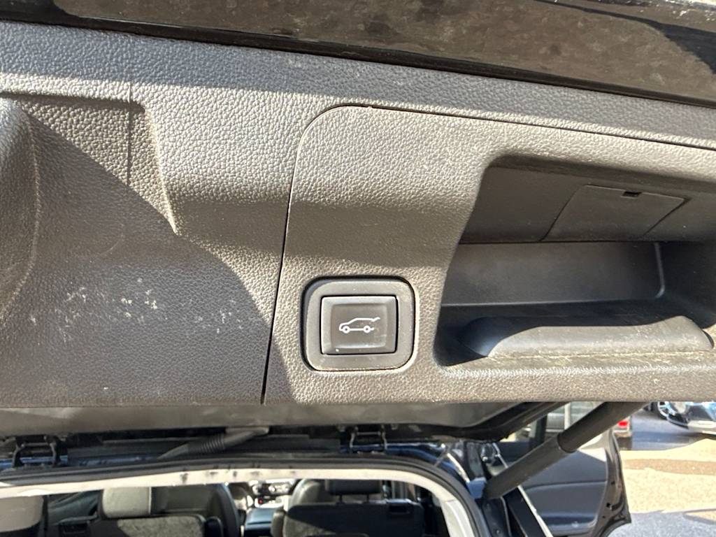 Thumbnail: 2021 GMC Acadia - 25