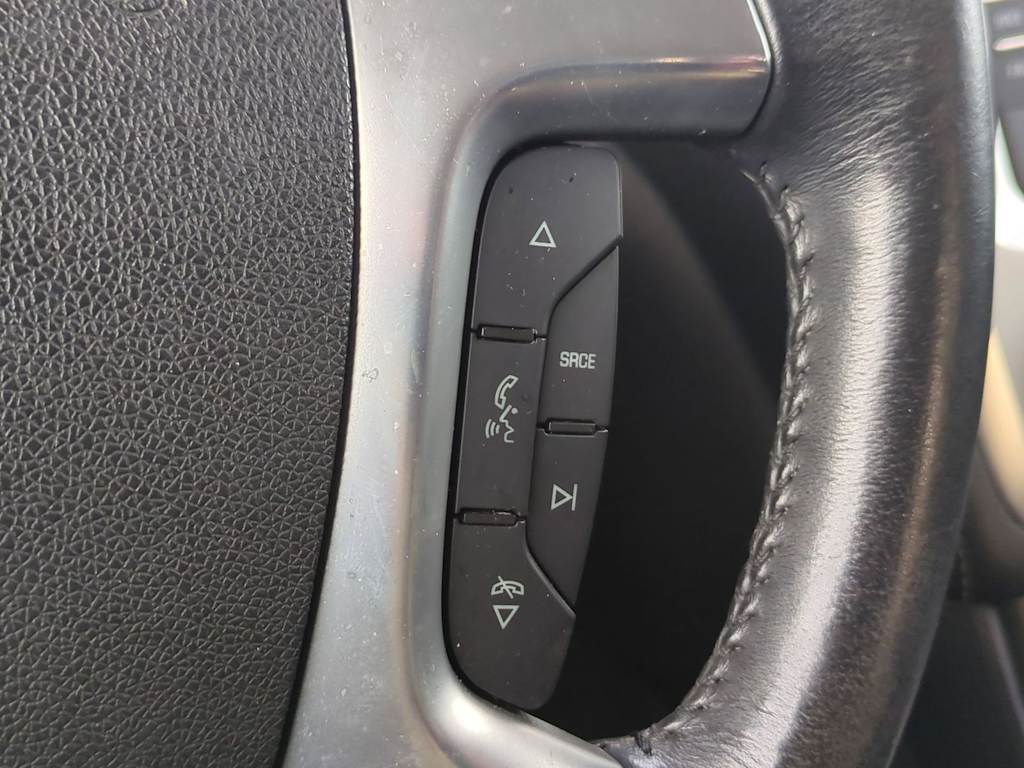Thumbnail: 2016 GMC Acadia - 31
