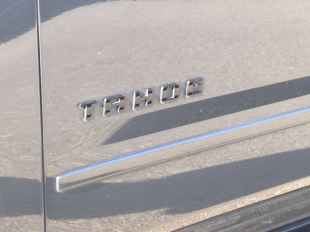 Thumbnail: 2020 Chevrolet Tahoe - 21