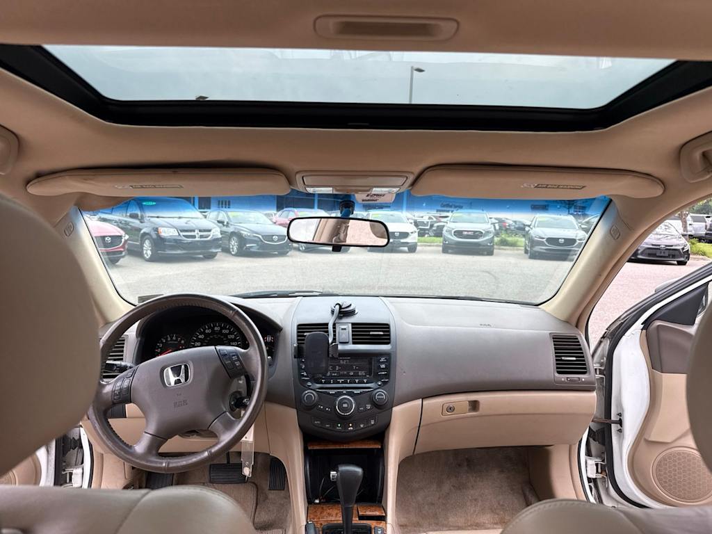 Thumbnail: 2005 Honda Accord - 2