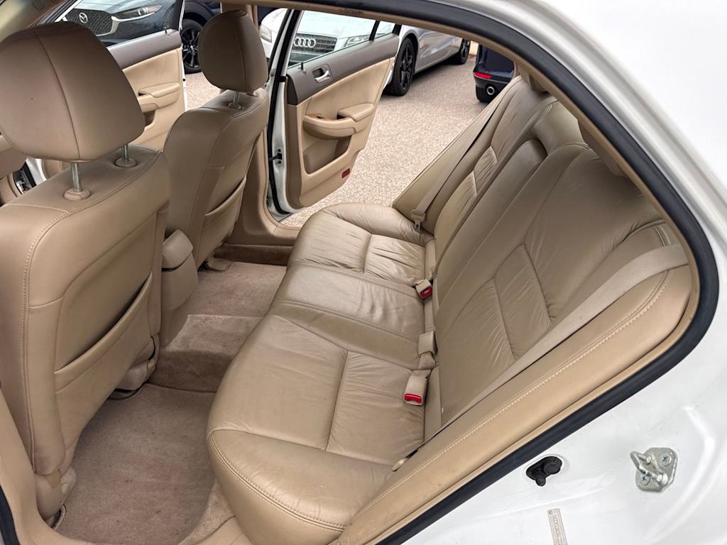 Thumbnail: 2005 Honda Accord - 11