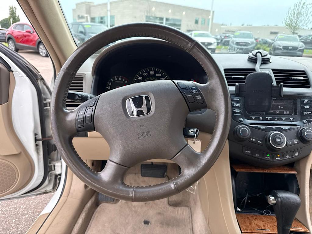 Thumbnail: 2005 Honda Accord - 8