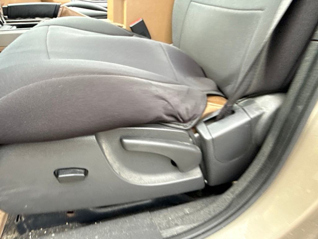 Thumbnail: 2011 Jeep Liberty - 19
