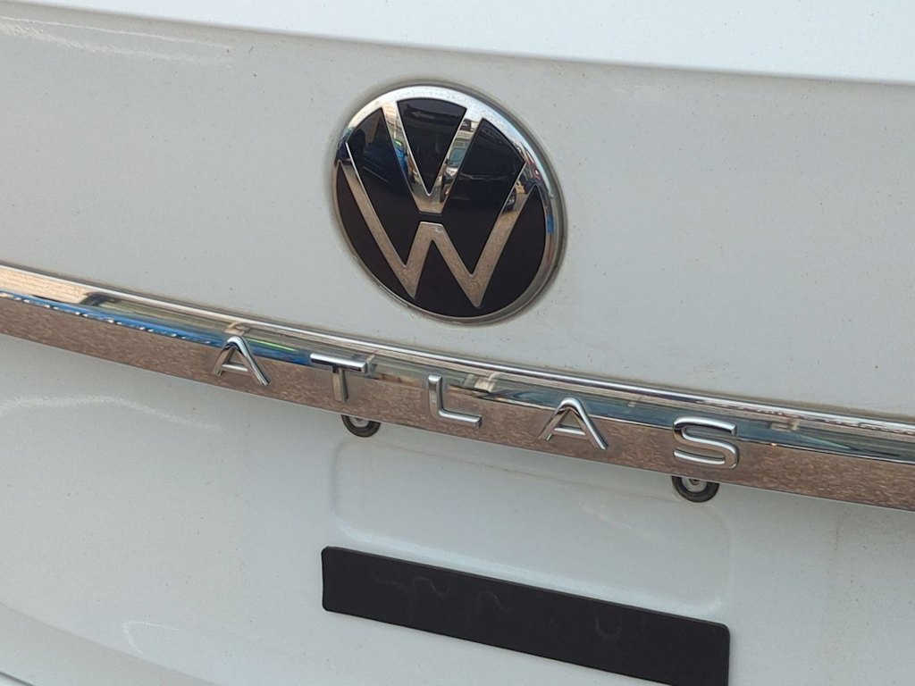 Thumbnail: 2021 Volkswagen Atlas - 24