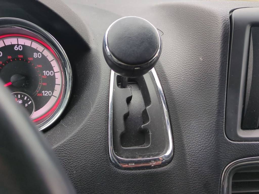 Thumbnail: 2016 Dodge Grand Caravan - 31