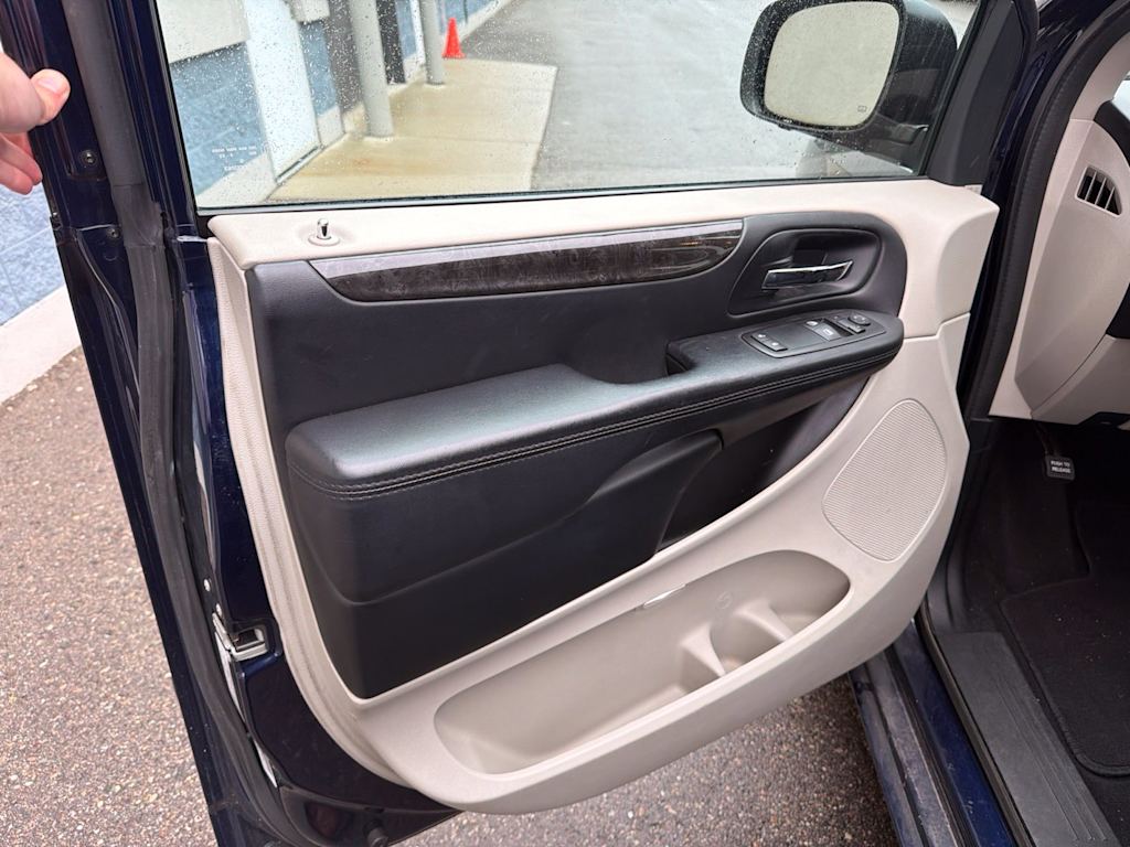 Thumbnail: 2014 Dodge Grand Caravan - 18