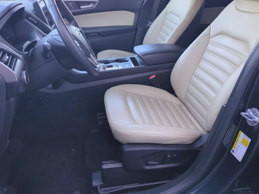Thumbnail: 2023 Ford Edge - 10