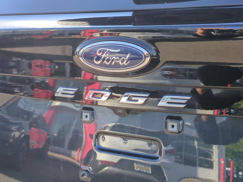 Thumbnail: 2023 Ford Edge - 27