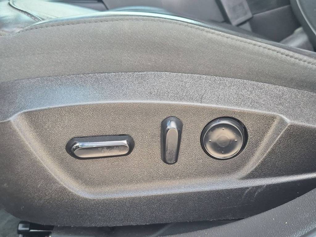 Thumbnail: 2013 Buick Regal - 18