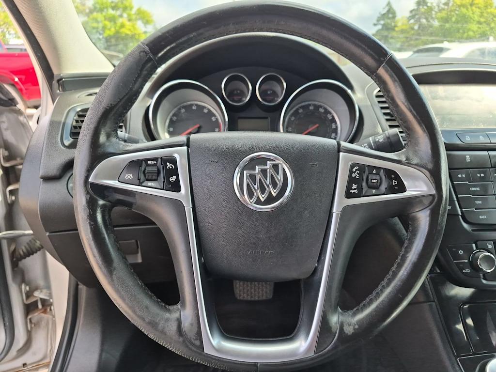 Thumbnail: 2013 Buick Regal - 10