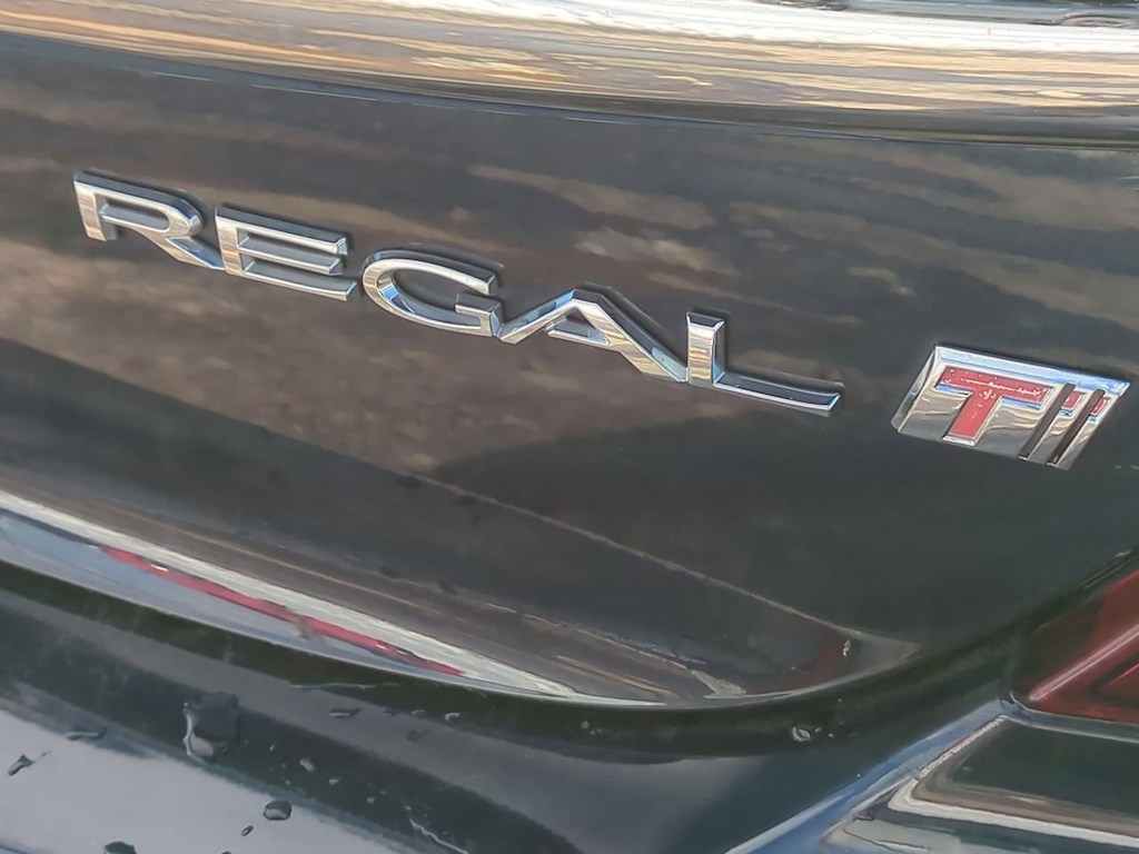 Thumbnail: 2016 Buick Regal - 6