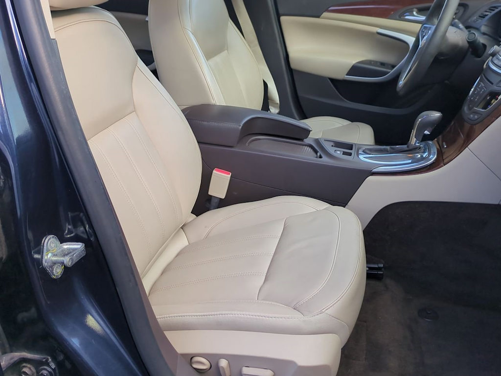 Thumbnail: 2016 Buick Regal - 28