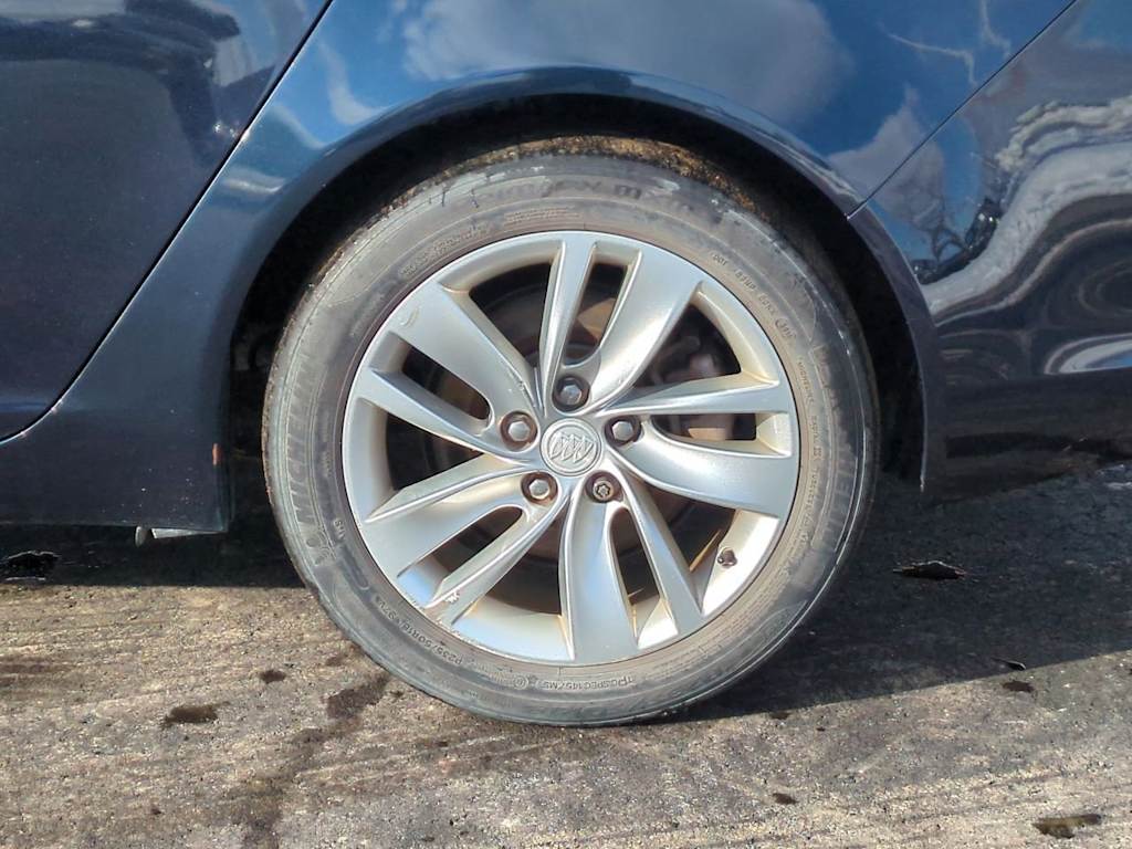 Thumbnail: 2016 Buick Regal - 23