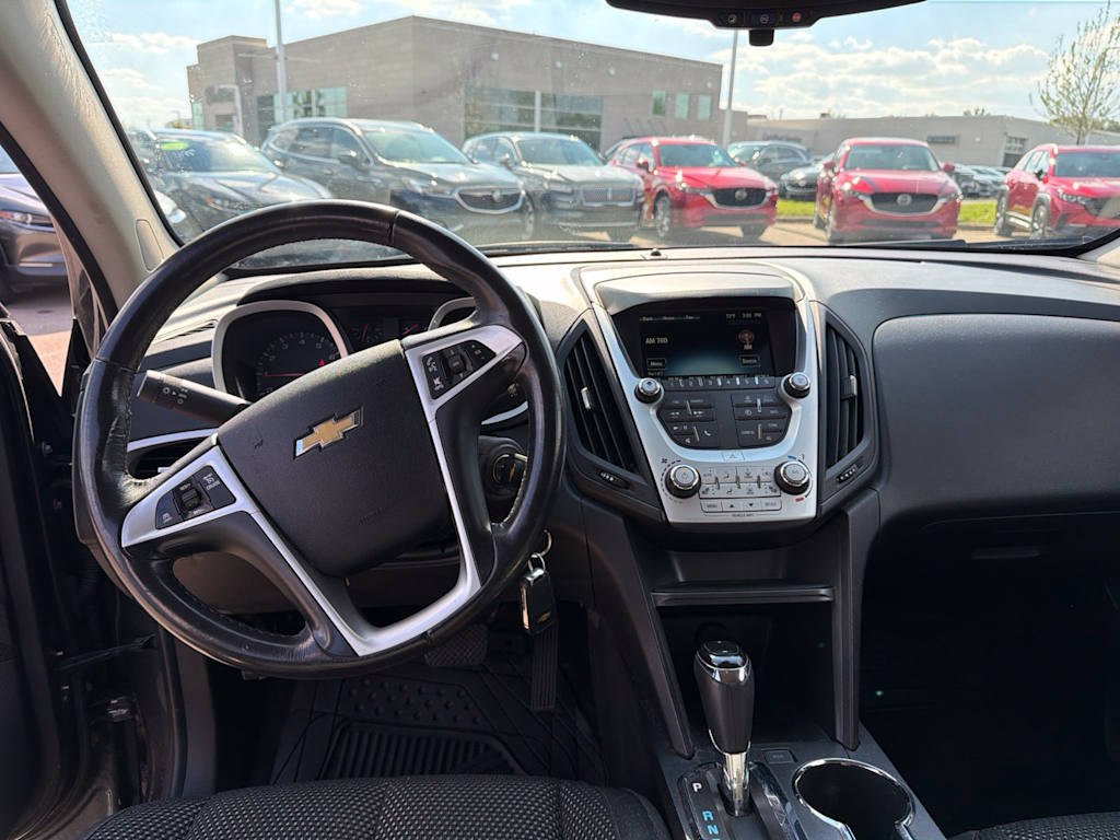 Thumbnail: 2017 Chevrolet Equinox - 10