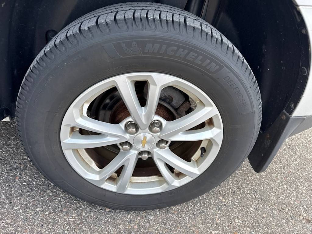 Thumbnail: 2016 Chevrolet Equinox - 18