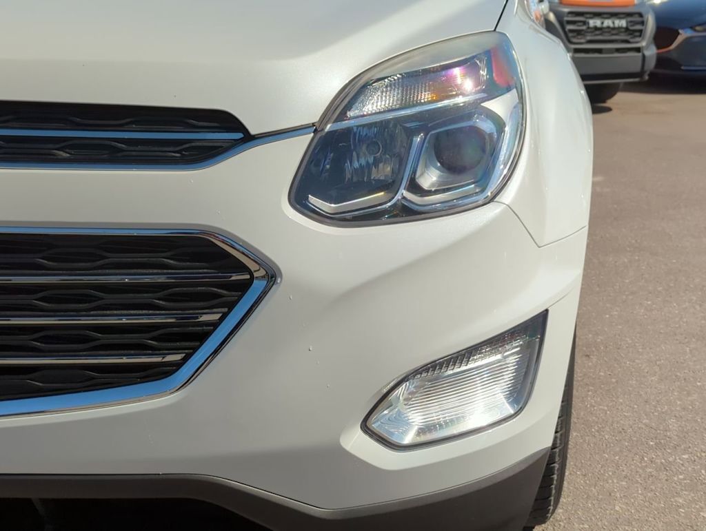 2016 Chevrolet Equinox LT 24