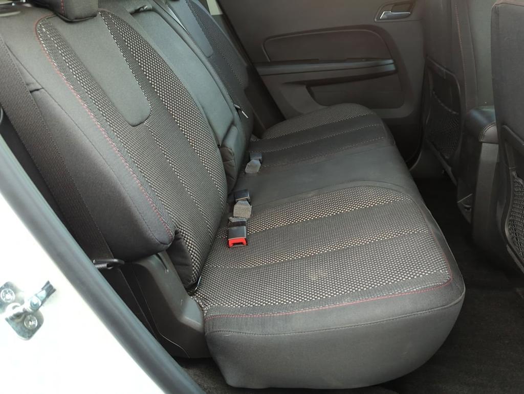 2016 Chevrolet Equinox LT 28