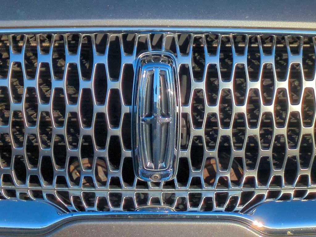 Thumbnail: 2022 Lincoln Nautilus - 6