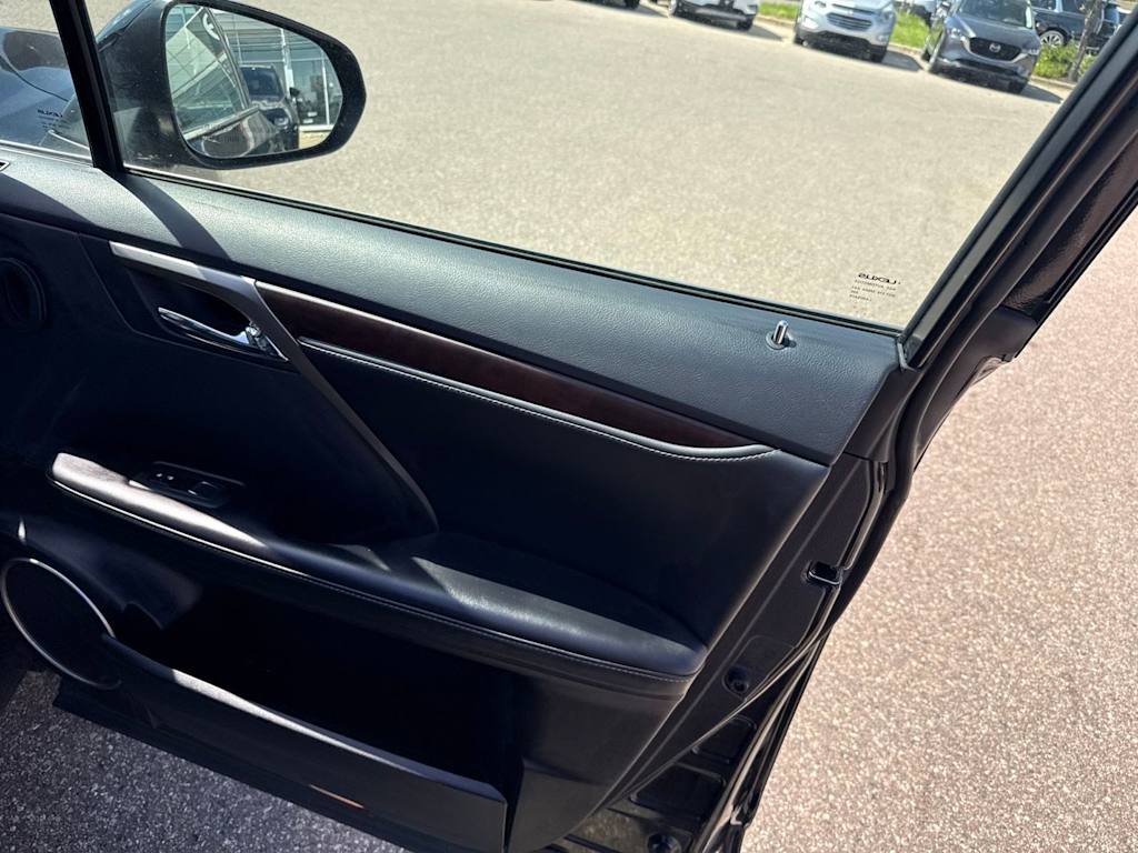Thumbnail: 2020 Lexus RX - 27