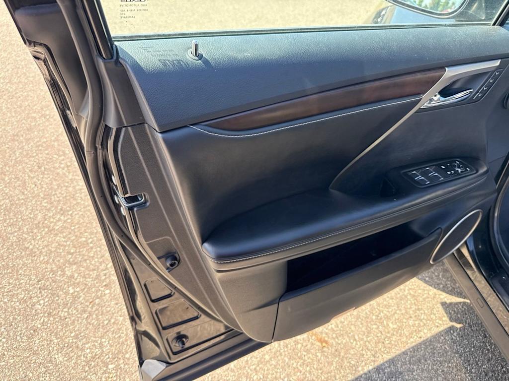 Thumbnail: 2020 Lexus RX - 21